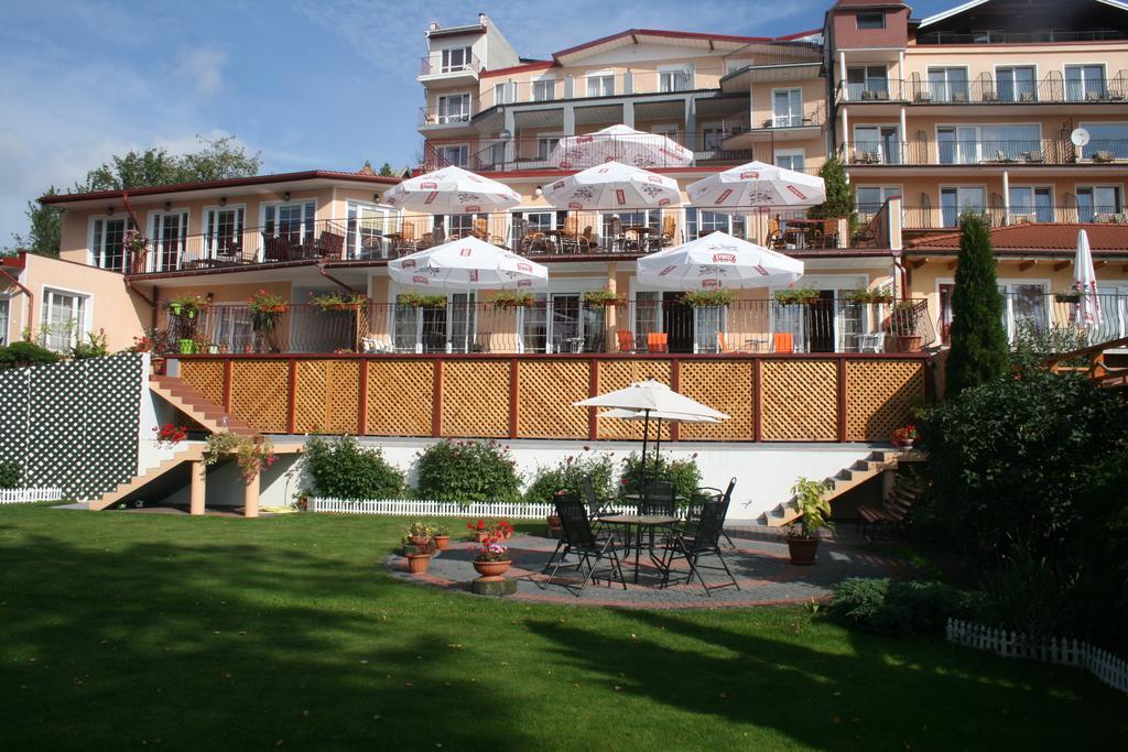 Eva Hotel Mragowo Bagian luar foto