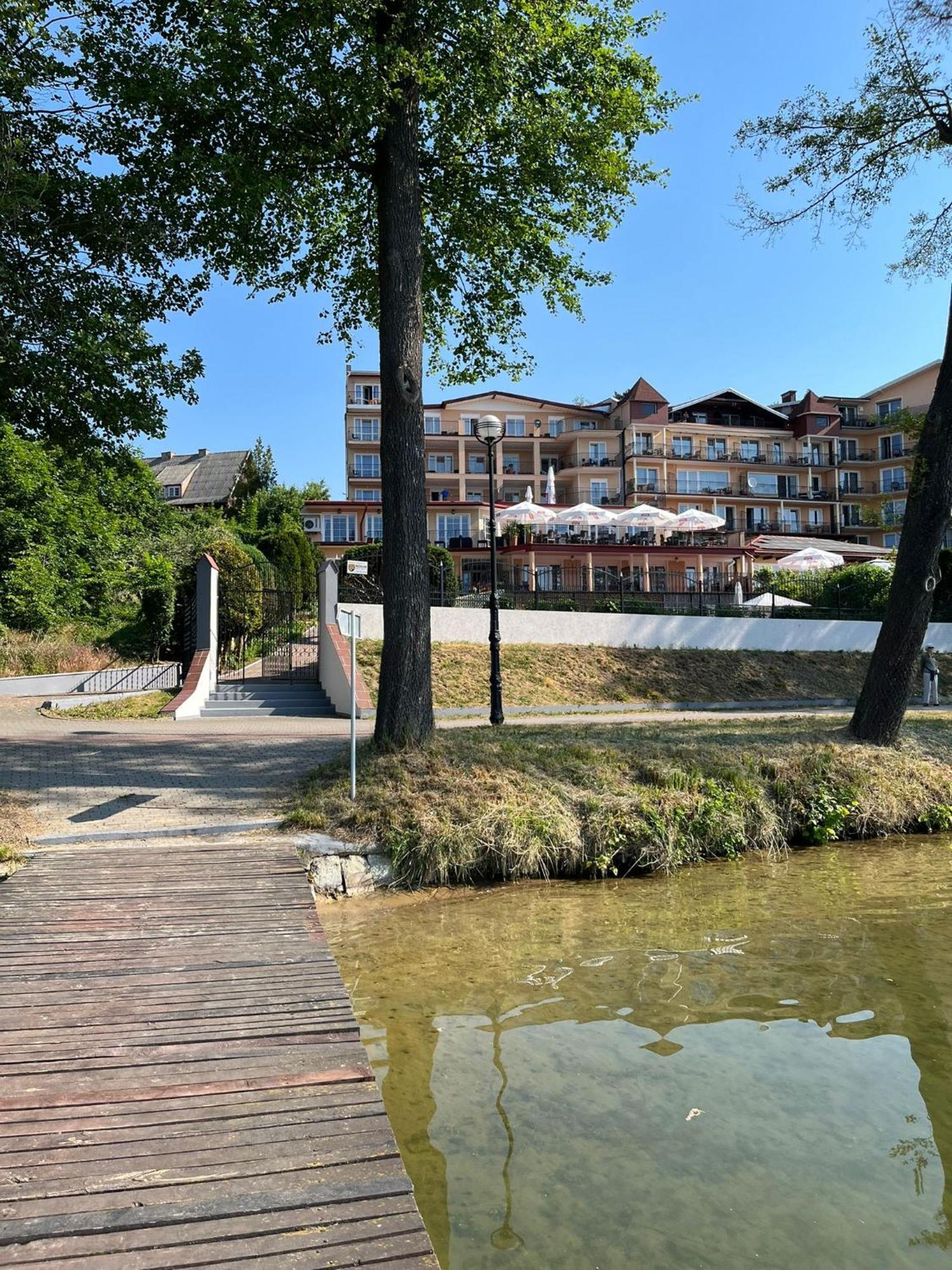 Eva Hotel Mragowo Bagian luar foto