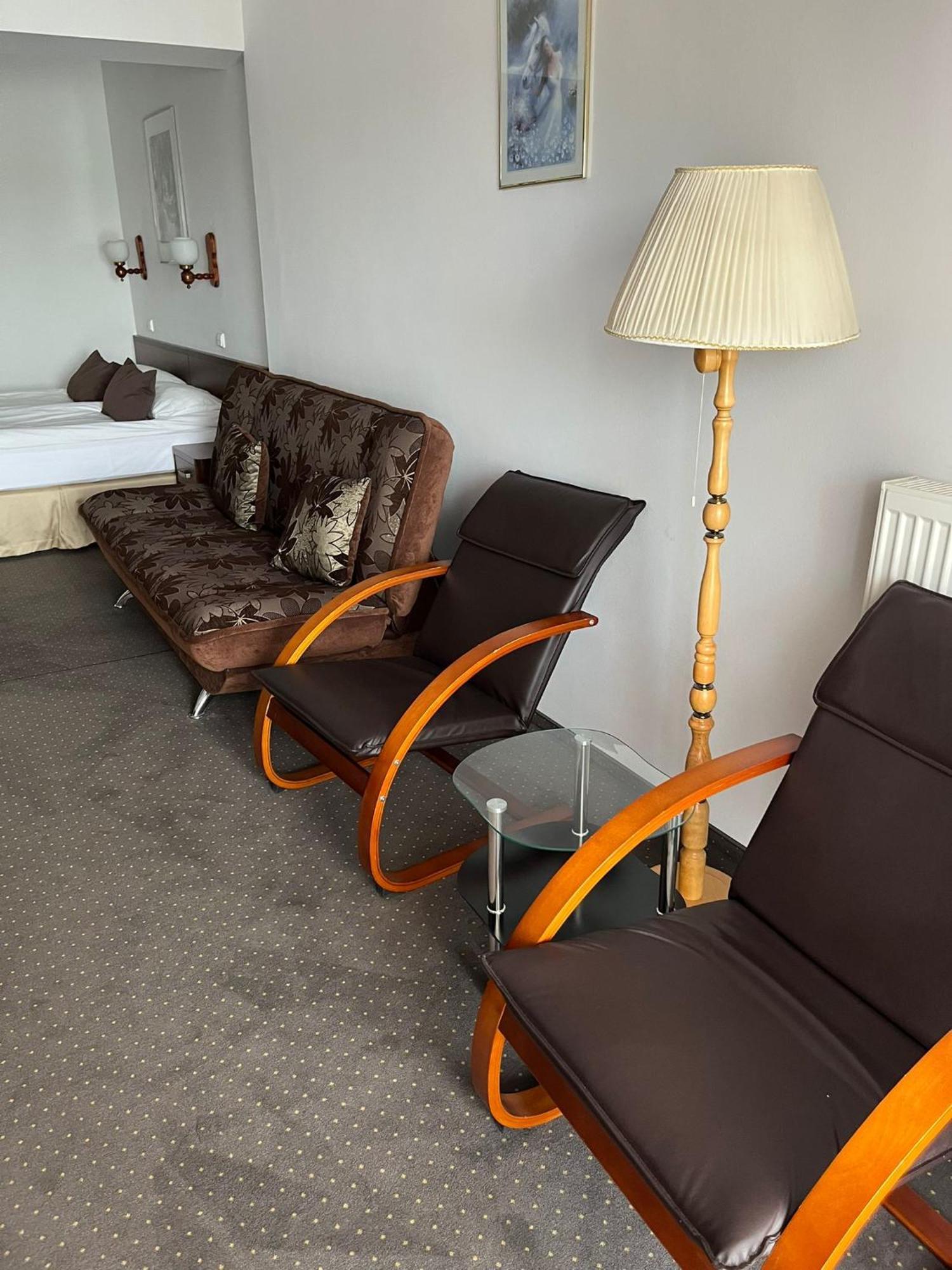Eva Hotel Mragowo Bagian luar foto