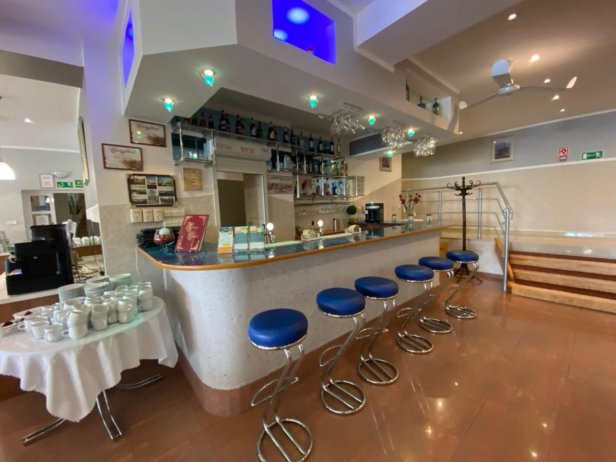 Eva Hotel Mragowo Bagian luar foto