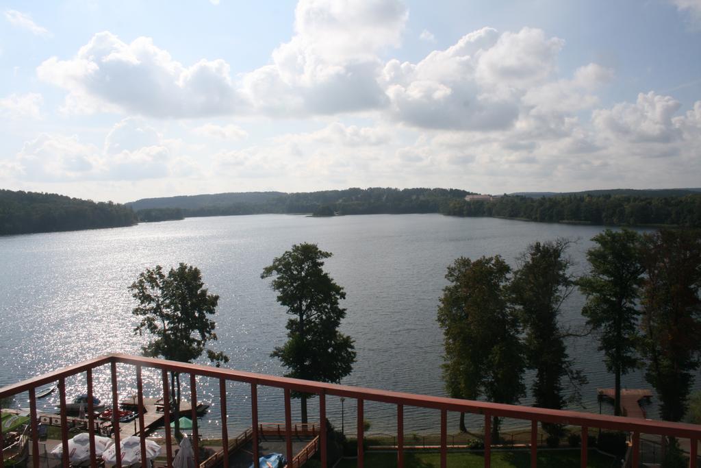 Eva Hotel Mragowo Bagian luar foto