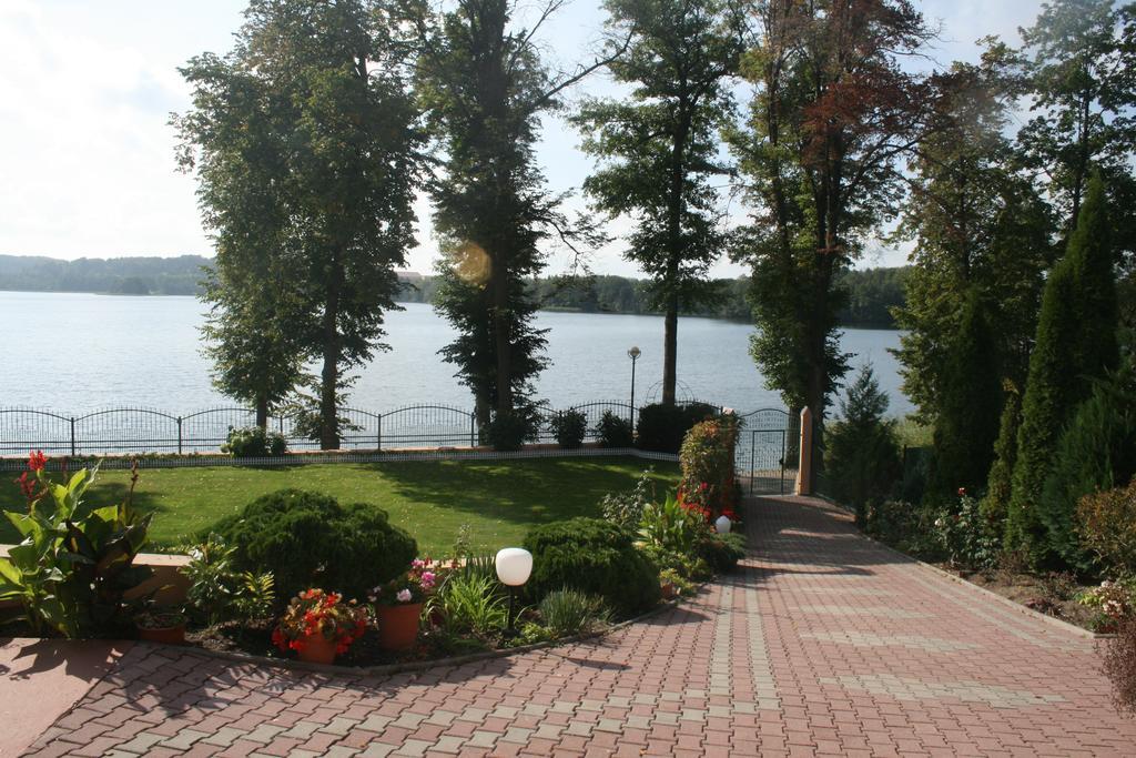 Eva Hotel Mragowo Bagian luar foto