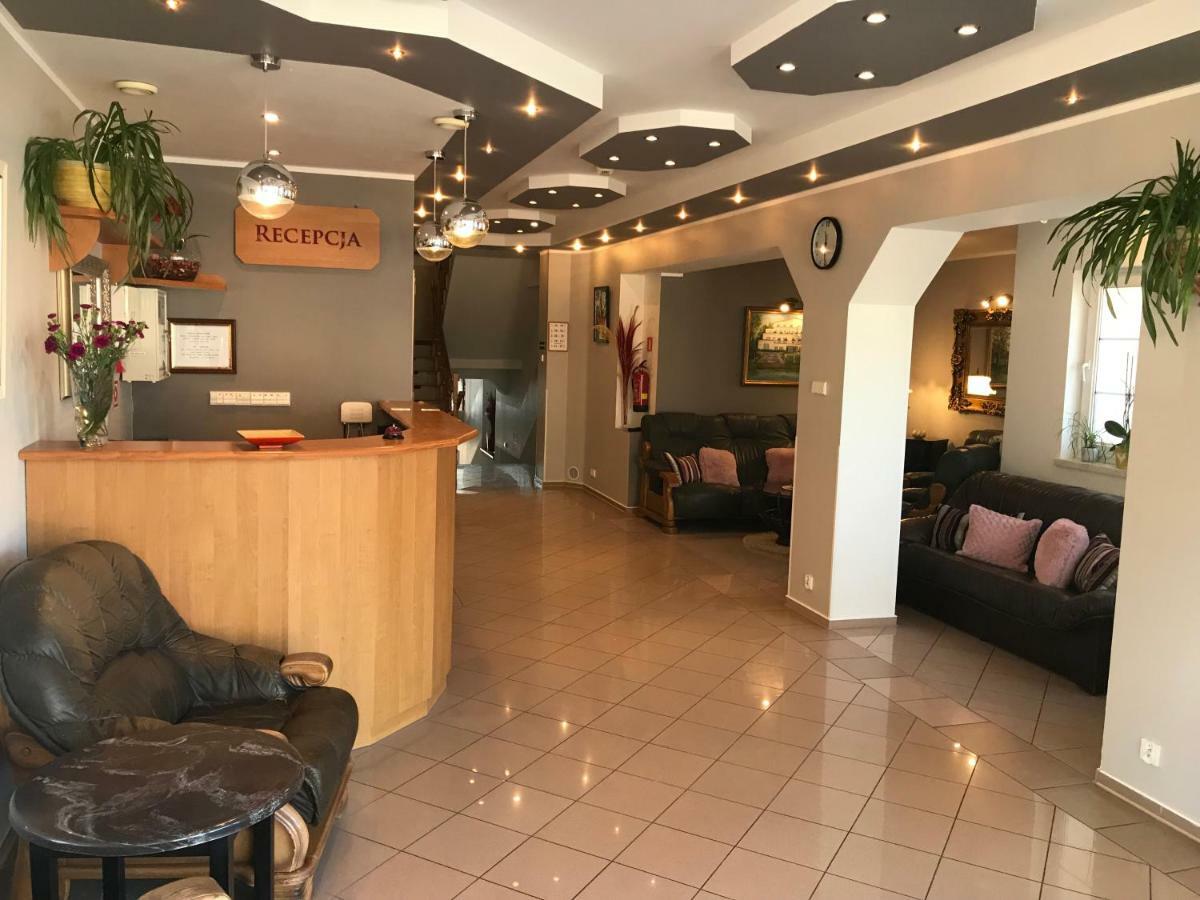 Eva Hotel Mragowo Bagian luar foto